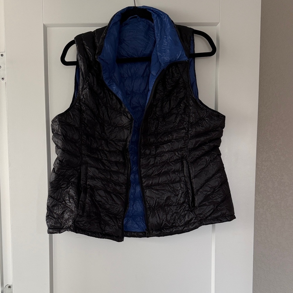 Bernardo Black and Blue Quilted Vest